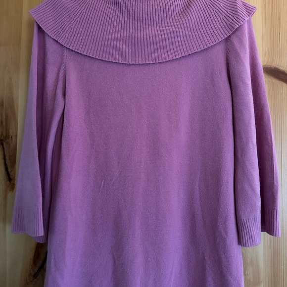Turtleneck Sweater with bell sleeves- soft and cozy- size XL - Picture 5 of 5